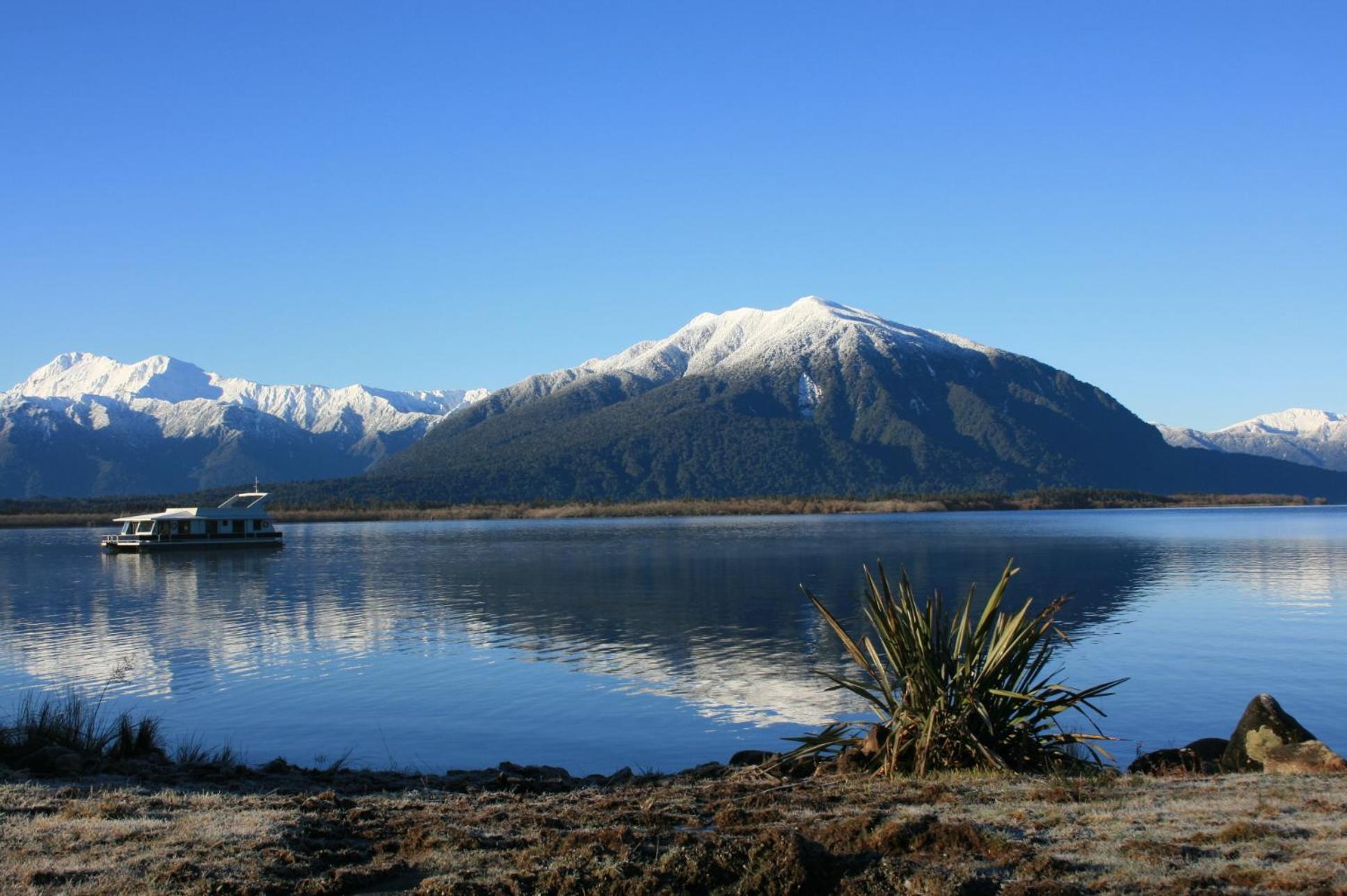 Hotel Lake Brunner Greymouth Exteriér fotografie